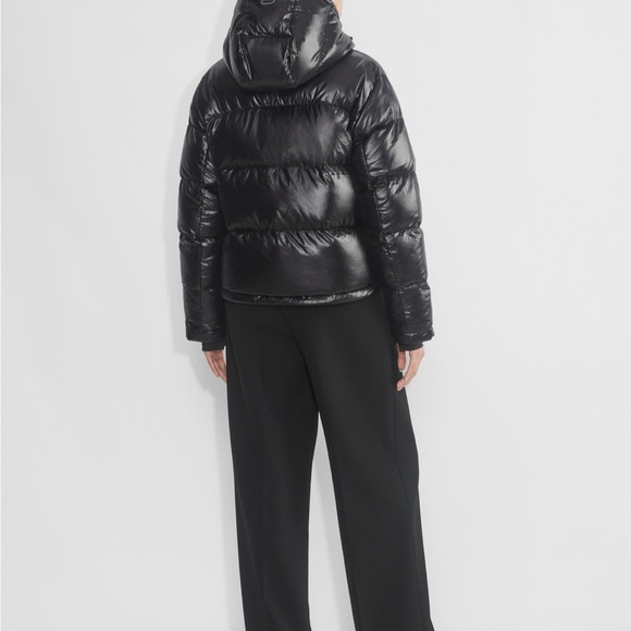 Aritzia The Super RePuff Shorty, Hi-Gloss - Picture 4 of 14